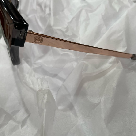 Michael Kors sunglasses Brown - Picture 2 of 7